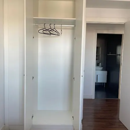 Fira De Barcelona View With Garage Parking شقة لوسبيتاليت دي يوبريغات